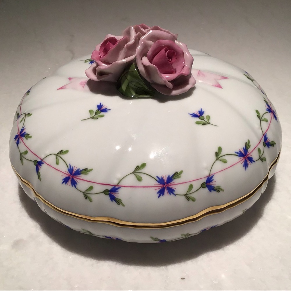 Herend Porcelain Dish with Cover - Picture 2 of 7